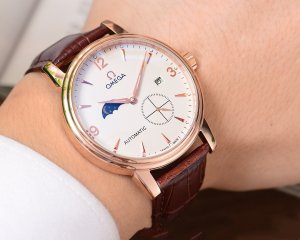 Omega Automatic Mechanical Men’s Watch With Leather Strap 41mm Omega Automatic Mechanical Men’s Watch With Leather Strap 41mm